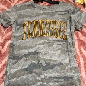 Size medium Tennessee t shirt